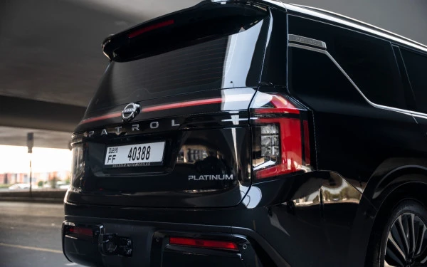  Noir Nissan Patrol Platinum V6 Photo 10