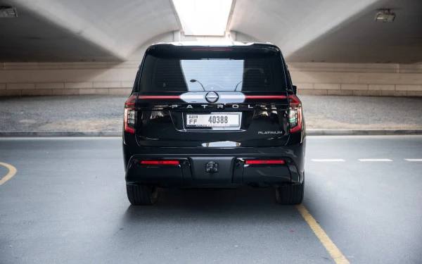  Noir Nissan Patrol Platinum V6 Photo 11