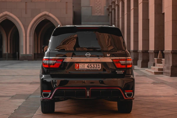  Black Nissan Patrol Nismo Photo 2