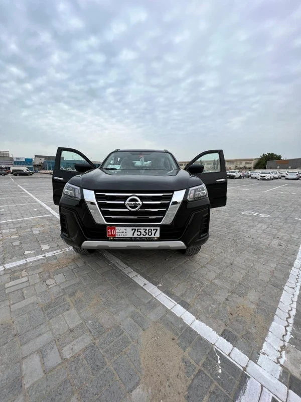  Black Nissan Xterra Photo 6