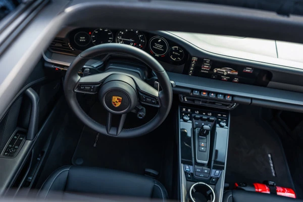  Black Porsche 911 Carrera S Photo 5