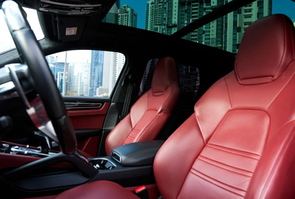  Black Porsche Cayenne GTS Photo 6