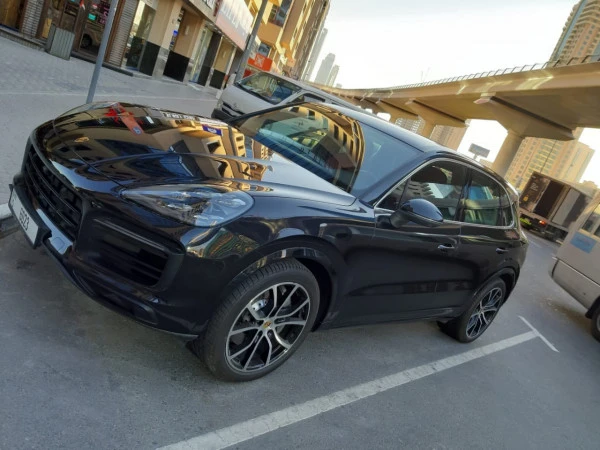  أسود كايين بورش S Photo 6