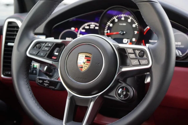  Schwarz Porsche Cayenne Photo 5