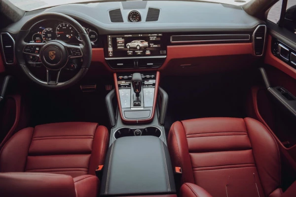  أسود كايين بورش Photo 2