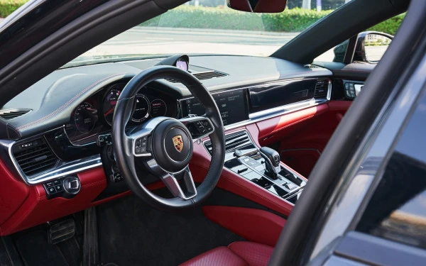  Grigio Scuro Porsche Panamera 4 Photo 6