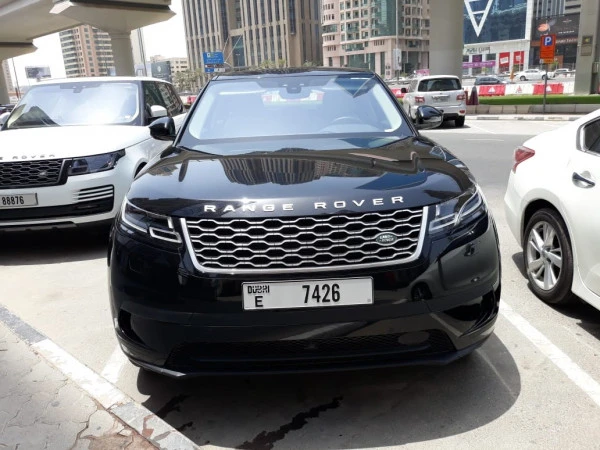  Black Range Rover Velar Photo 2