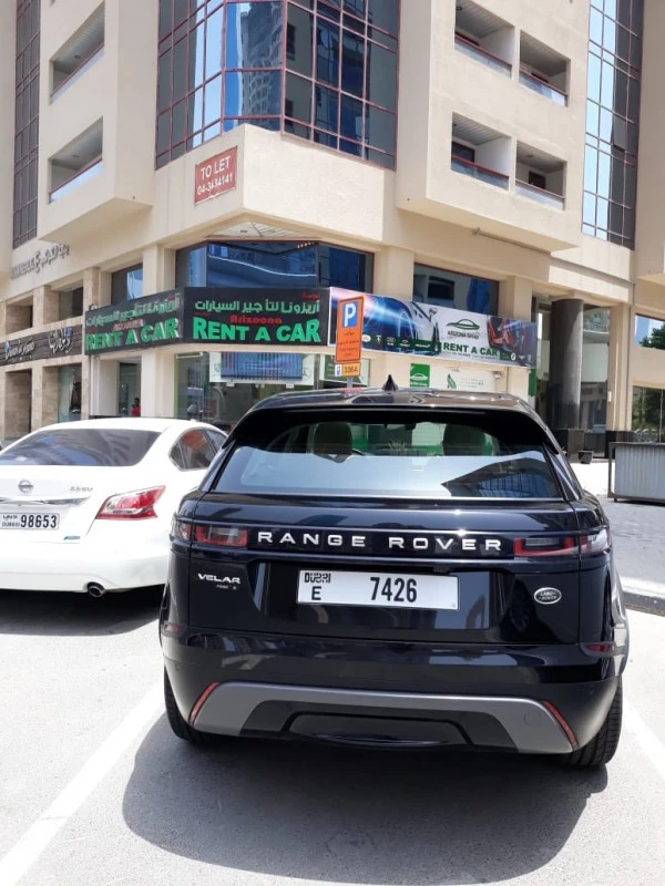  Black Range Rover Velar Photo 4