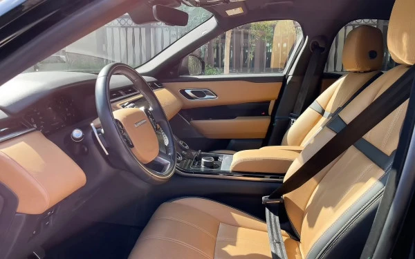  Черный Range Rover Velar Photo 4