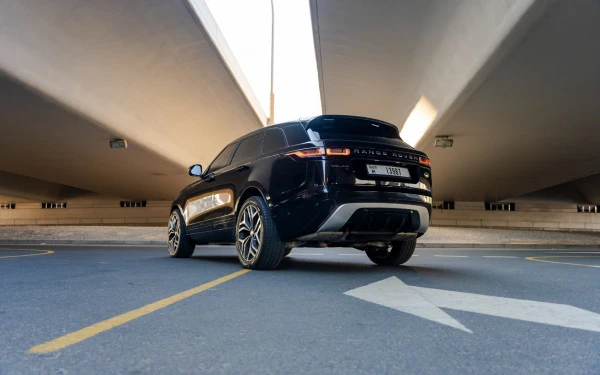  Black Range Rover Velar R-Dynamic Photo 2