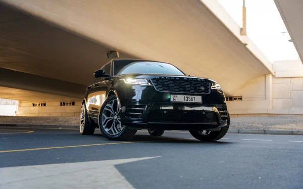  Black Range Rover Velar R-Dynamic Photo 3