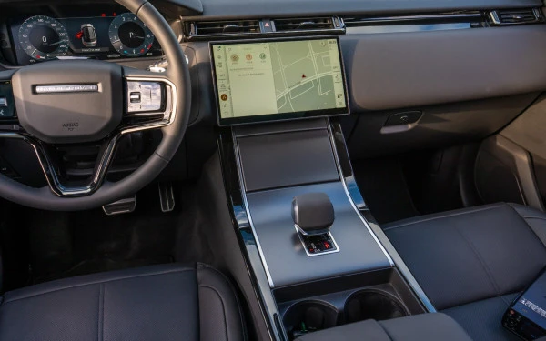  Black Range Rover Velar Photo 8