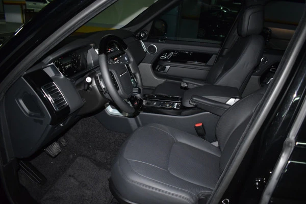  Noir Range Rover Vogue SuperCharged Photo 3