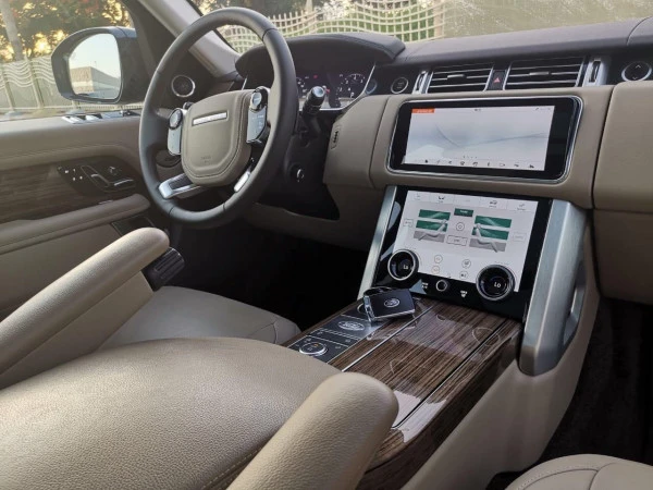  Black Range Rover Vogue Photo 4