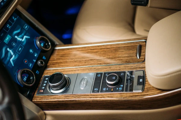  Black Range Rover Vogue Photo 9