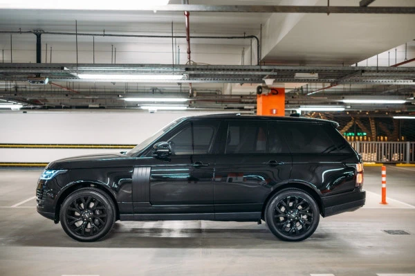  Black Range Rover Vogue Photo 10