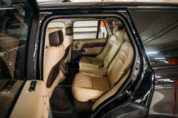  Black Range Rover Vogue Photo 11