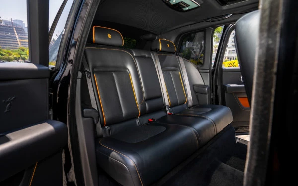  Black Rolls Royce Cullinan Photo 6