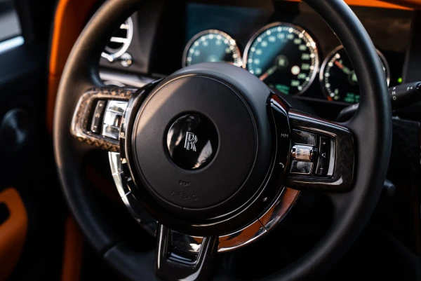  Nero Rolls Royce Cullinan Photo 21