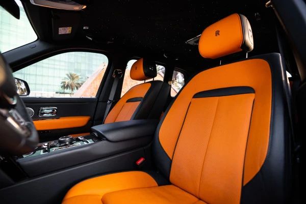  Nero Rolls Royce Cullinan Photo 23