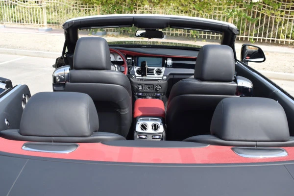  أسود رولز رويس دون Photo 6