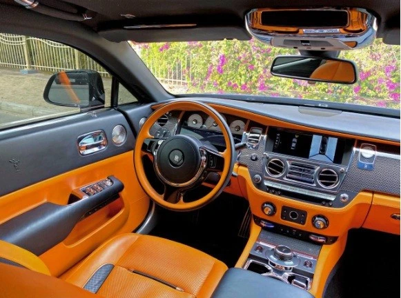  Schwarz Rolls Royce Wraith- Black Badge Photo 4