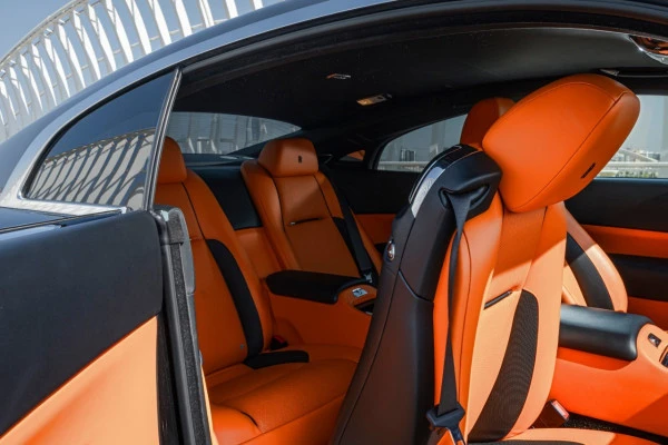  Black Rolls Royce Wraith Silver roof Photo 6