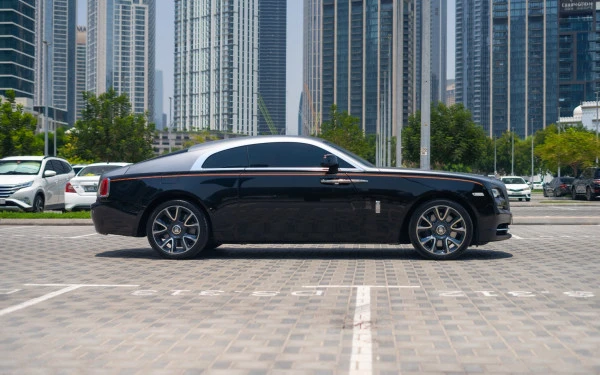  Black Rolls Royce Wraith Silver roof Photo 3