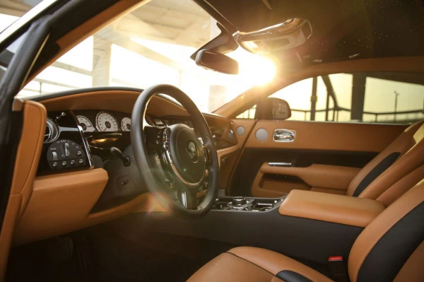  Черный Rolls Royce Wraith Photo 3