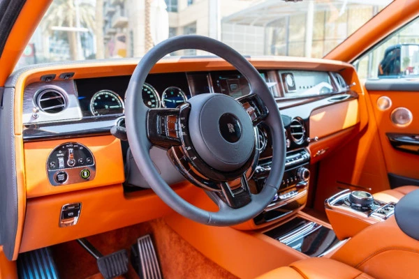  Black Rolls Royce Phantom Photo 3