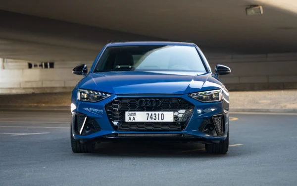  Blue Audi A4 Photo 4