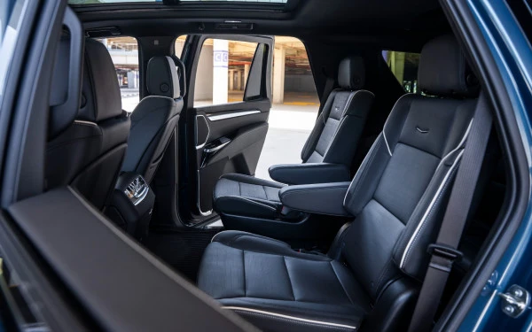  Blau Cadillac Escalade Photo 6