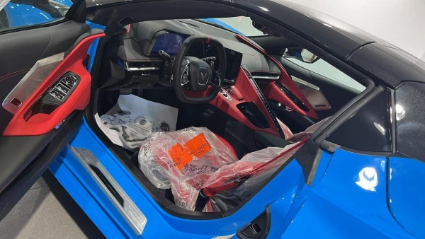  Bleue Chevrolet Corvette Convertible Photo 5