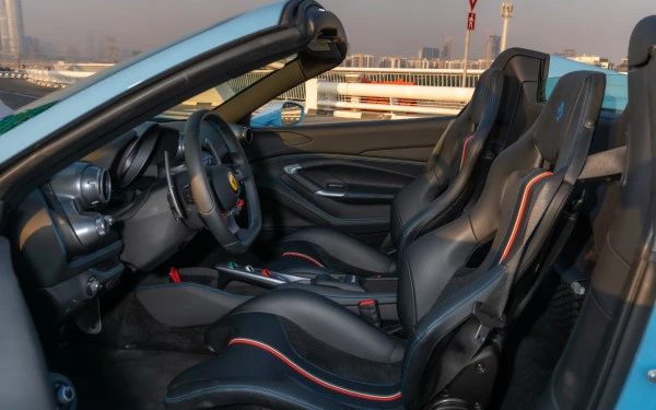  Bleue Ferrari F8 Tributo Spyder Photo 5
