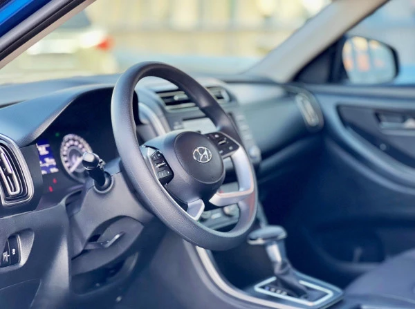  Blue Hyundai Creta Photo 7