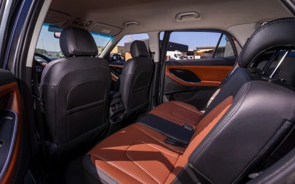  Dark Grey Hyundai Creta Photo 10