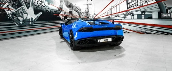  Синий Lamborghini Huracan spyder Photo 2