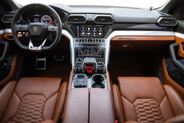  Blue Lamborghini Urus Photo 17