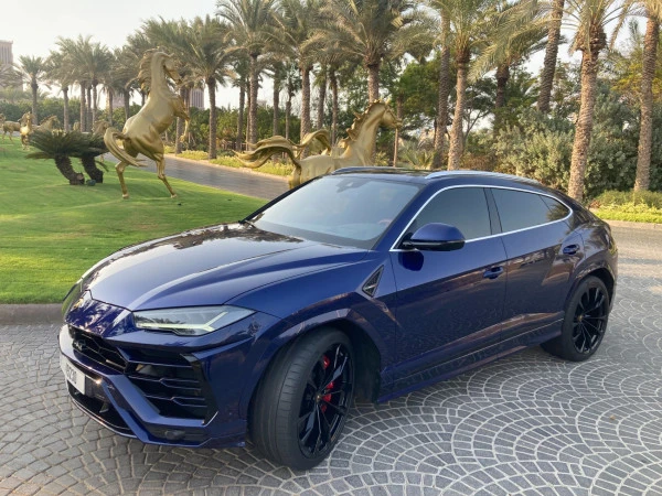  Blue Lamborghini Urus Photo 5