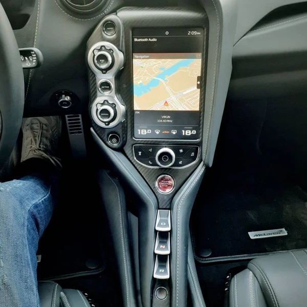  Blue McLaren 720 S Spyder Photo 2