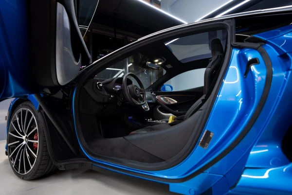  Blue Mclaren GT Photo 5