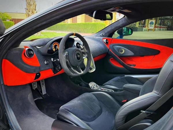  Blue McLaren 600lt Photo 4