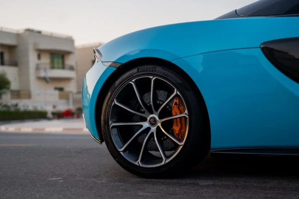  Blue McLaren 570S Photo 5