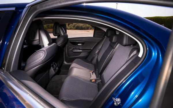  Синий Mercedes C200 Photo 8