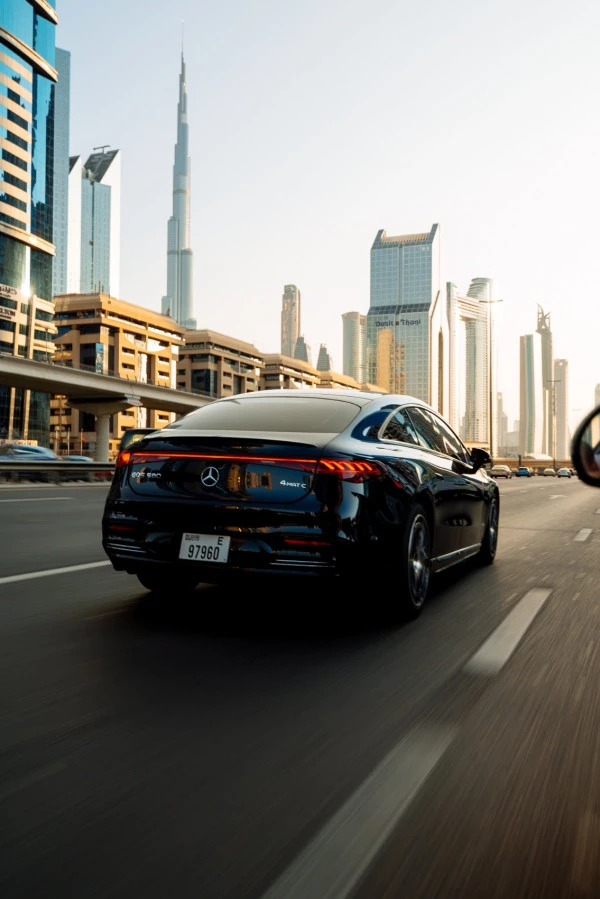  Blue Mercedes EQS 580 Photo 2