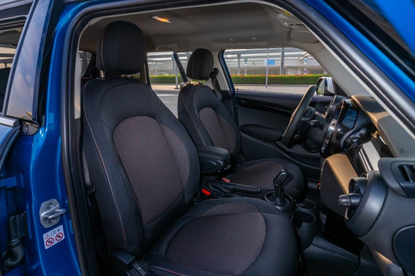  Blue Mini Cooper Photo 7