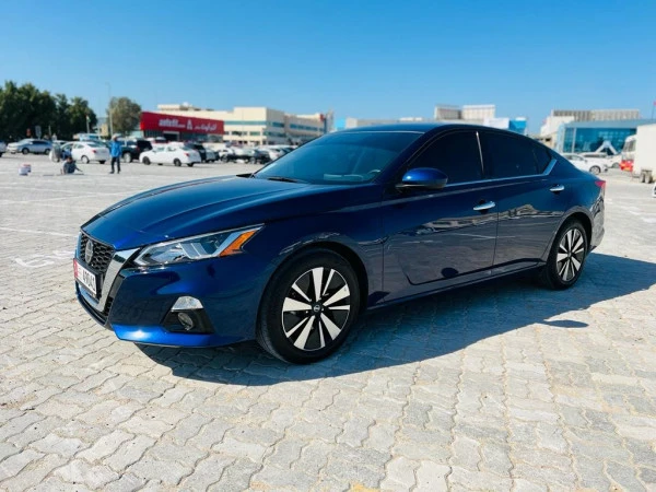  Blue Nissan Altima Photo 7