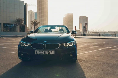  Noir BMW 430i Cabrio Photo 3