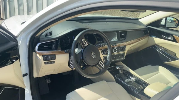  Blanco Brillante Kia cadenza Photo 2