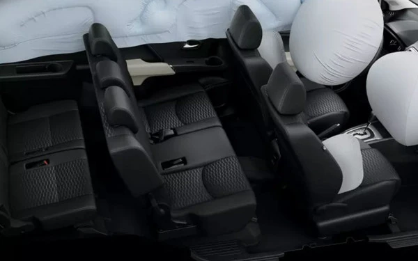  Bright White Toyota Rush Photo 6